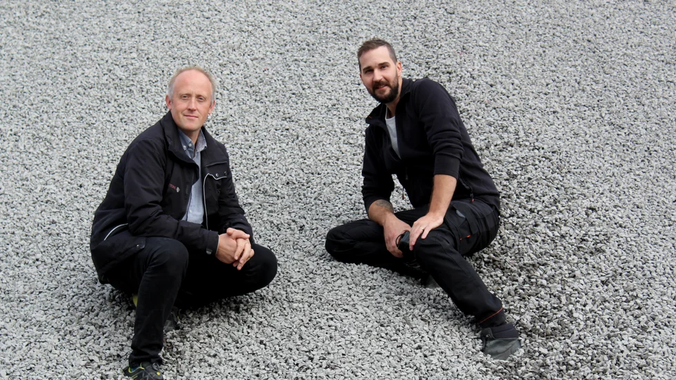 De två systerbolagen Berg Grus Sand Småland och Geba Betong arbetar nära varandra. Från vänster. Robert Johansson och Johan Ekström. 