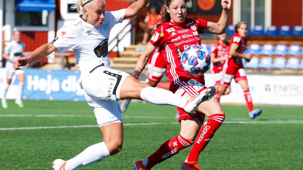 Josefin Johansson hade en boll i stolpen för PIF.