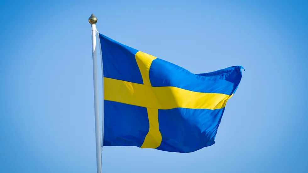 Skribenten är stolt över mycket som Sverige står för men beklagar att det finns, vad han kallar "illiberala tänktesätt" i samhället.