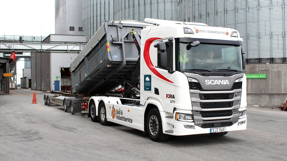 Scanias nya lastbilar med motorer speciellt utvecklade för biobränslet ED95 har nu börjat rulla i Norrköping.