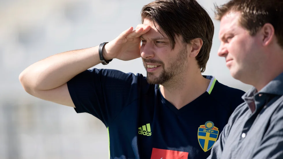 Daniel Ekvall tillsammans med förre managern Jens Gustafsson.