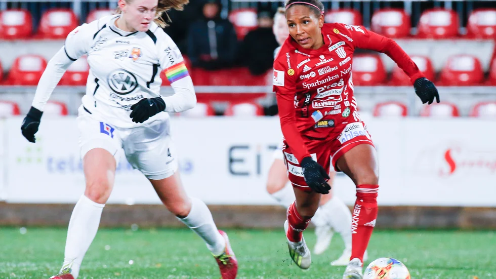 Madelen Janogy är tillbaka på fotbollsplanen och tillbaka i Piteå. Arkivbild.