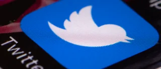 Ryssland hotar stoppa Twitter och Facebook