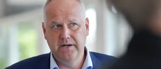 M får medhåll om opolitisk coronakommission
