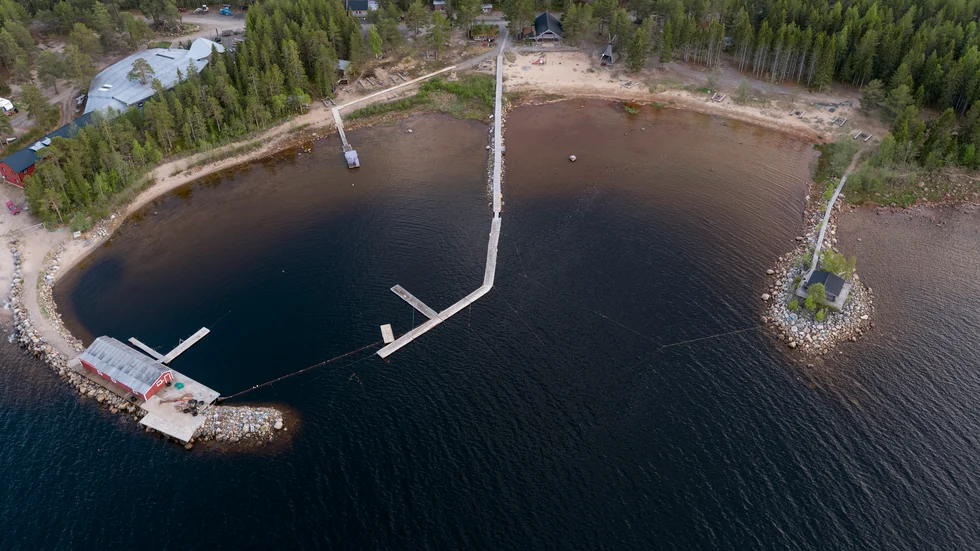 Ledtråd: Här kan du sova gott efter att ha lärt dig mer om hyvlandets konst. En plats som krokar tag i besökaren.