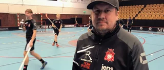 Solfjädertränaren ser gamla matcher