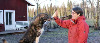 Emilies resa runt jorden ledde till Vitåfors