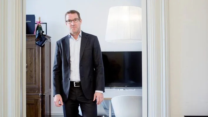 Företagare. De första åren var tuffa när Stefan Widerlöv tillsammans med sin bror drog igång mäklarfirman i Uppsala.  Företaget blev något av en framgångssaga och i dag sysselsätter det ett 50-tal personer.