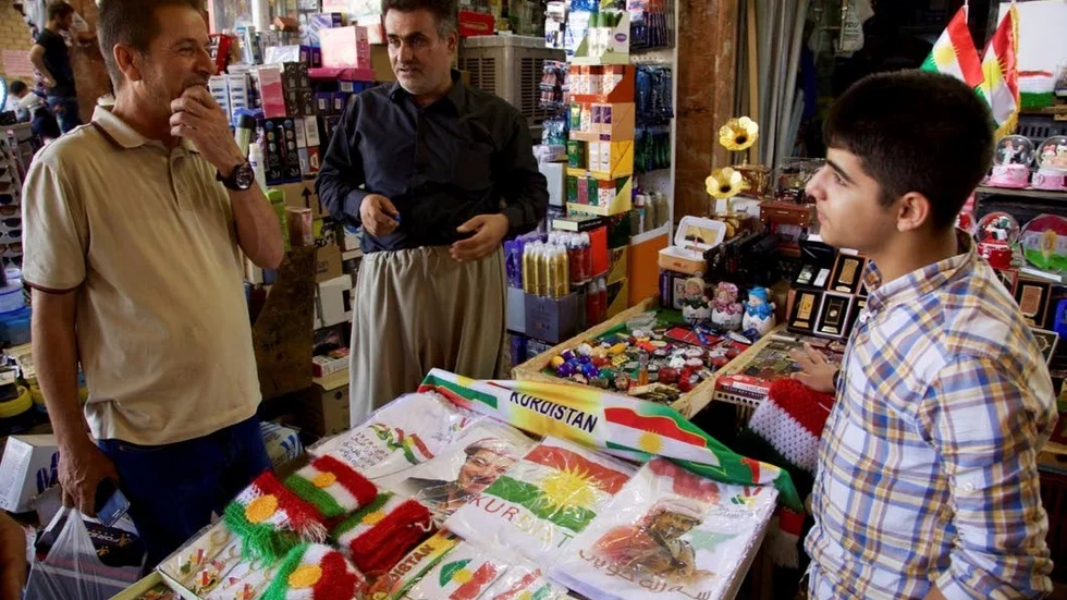 Lång väg kvar. Bild från en basar i den kurdiska huvudstaden Erbil.