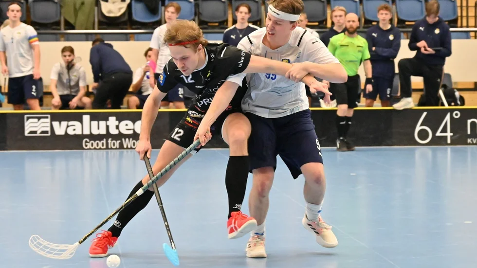 Bill Hedqvist nätade fyra gånger när Skellefteå IBS vann med 14–8 mot IBK Umeå.