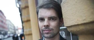 Alex Schulman skriver långfilm