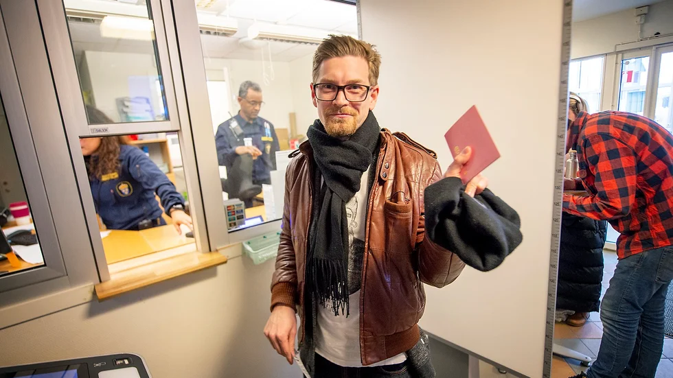 Jakob Christianson är glad över sitt provisoriska pass.