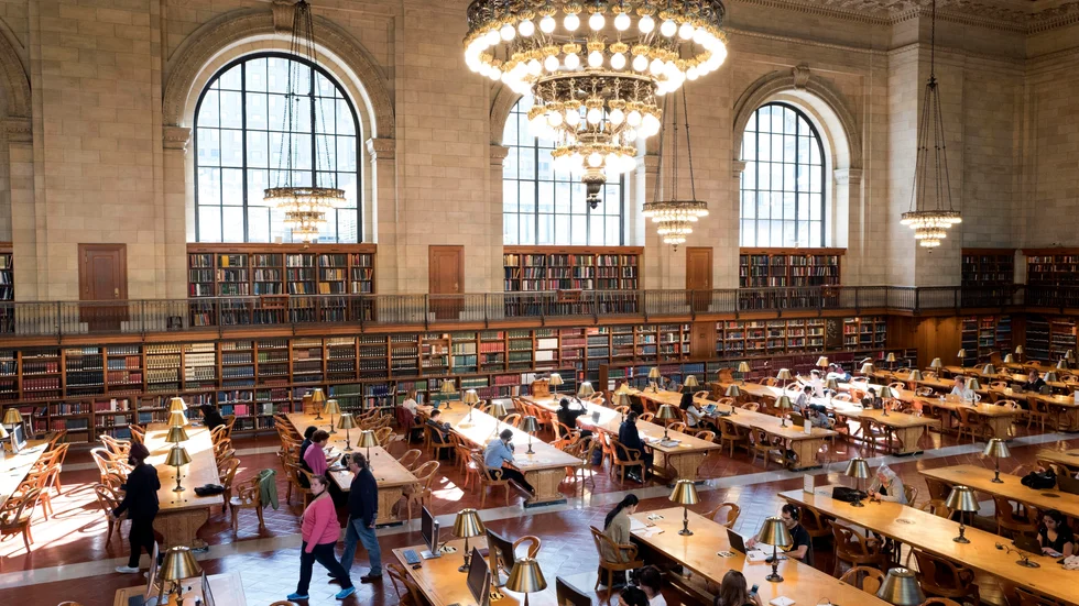 Efter att ha varit stängt delar av pandemin är New York Public Librarys huvudbibliotek öppet igen. Arkivbild.