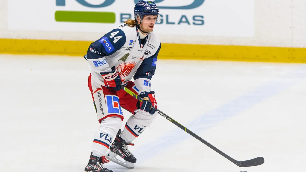 Axel Jonsson Fjällby spelade med Västerviks IK säsongen 2020/2021.