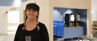Små ljudisolerade hus ska ge matro i nyinvigda skolmatsalen: "I den förra hade jag hörselproppar"