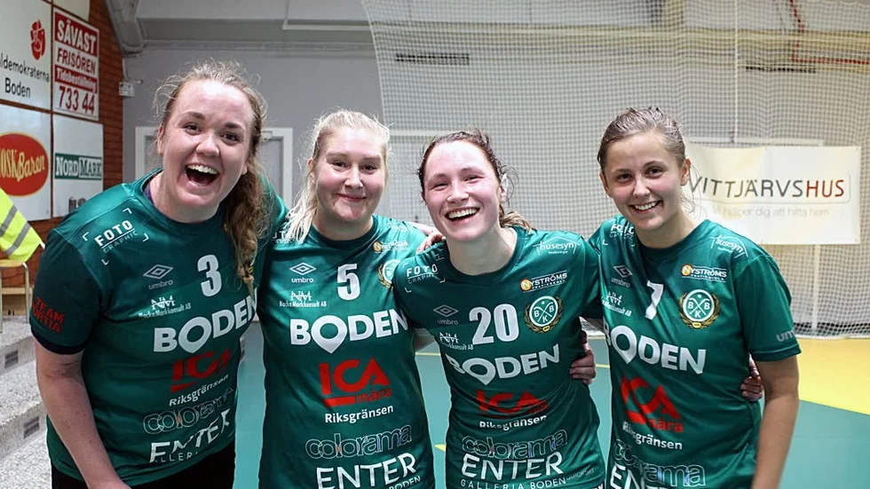 En femstjärnig spurt gav BBK segern. Terese Lindström längst till vänster svarade för en stormatch. Övriga tjejer Mathilda Jonsson, Moa Nilsson och Petra Söderström bidrog också till den lyckade vårpremiären.