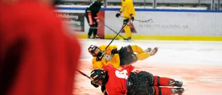 Se: Luleå Hockeys märkliga övning