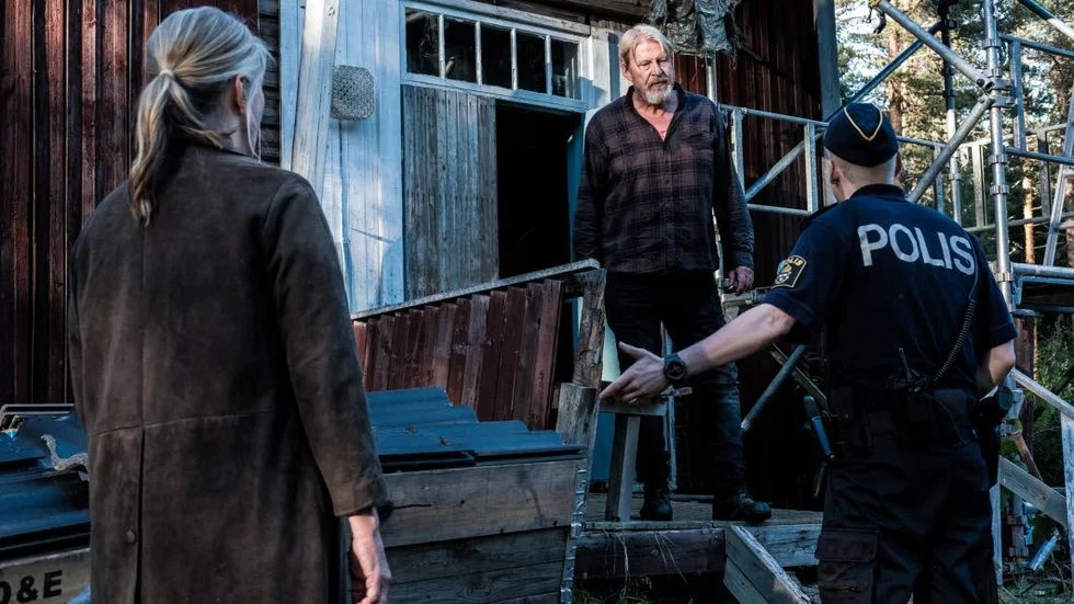 Rolf Lassgård spelar polisen Erik Bäckström i två filmer och en säsong av tv-serien. Nu kan det bli en till.