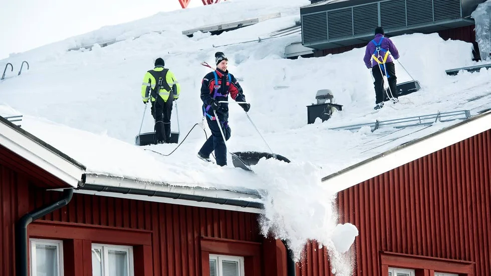 Det var flera av Luleå kommuns fastigheter som märkte av snömängdeen förra vintern. initialt uppskattades kostnaden att åtgärda problemen med fastigheterna till 21 miljoner kronor men det visar sig nu att kostnaden inte blir så stor.