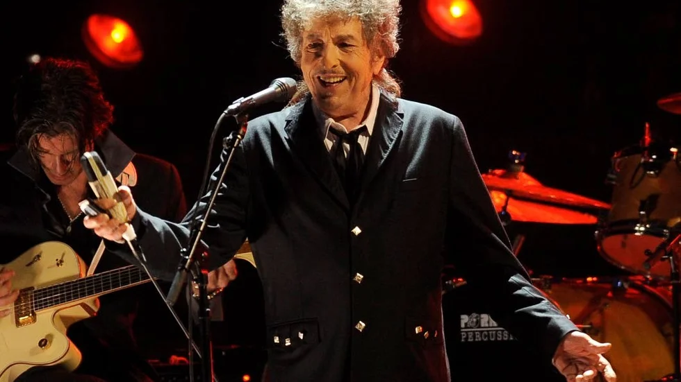 Nobbar Uppsala. Bob Dylan kommer inte till Uppsala nu heller. Men spelar i Stockholm i alla fall.