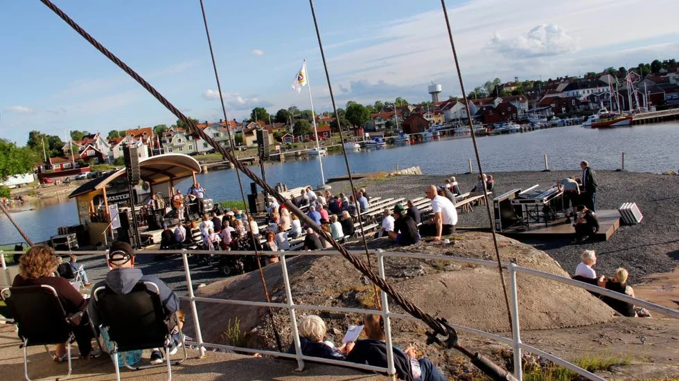 Vy från fyrskeppet i Öregrunds hamn.