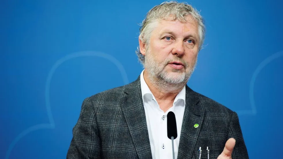 Klockan halv elva idag (onsdag) tar bostadsminister Peter Eriksson (MP) första spadtaget för 205 nya lägenheter i Trunsta i centrala Knivsta.