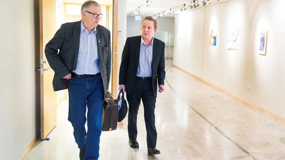 Dan Ankarholm och Kenneth Backgård i Sjukvårdspartiet. Partiet ser ut att äta upp två mandat i Luleås kommunfullmäktige.