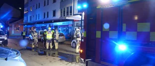 Började brinna i kök – väktare släckte