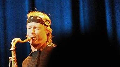 Genom åren har Bill Evans blandat jazz med en rad musikstilar som hiphop, reggae, bluegrass och funk.