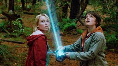 AnnaSophia Robb och Josh Hutcherson skapar sin egen fantasivärld.