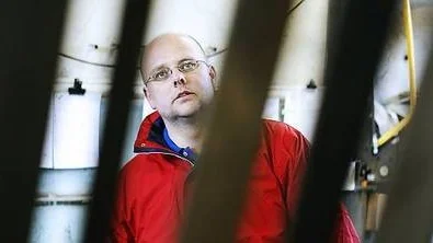 Mattias Billgren, son till vd:n Per Billgren, visade verket.