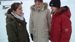 Selma Cicek och Isabella Tengdelius är kompisar sedan länge men främlingar i den nya klassen. Anna Östling kom ensam till Almtunaskolan från Danmarks skola.