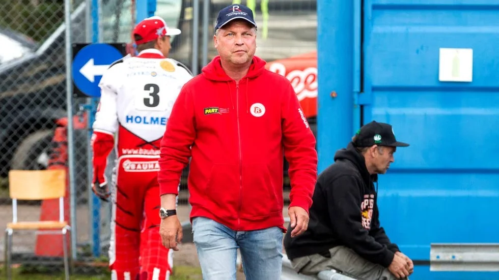 Mikael Teurnberg slutar i Rospiggarna.