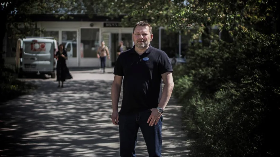 "Skolan är en plats för studier. Det är viktigt att alla sköter sig så att alla också kan trivas", säger Daniel Hellström.