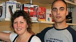 Madeleine Hjert och Jens Friberg går mot strömmen och öppnar elbutik i Östervåla.