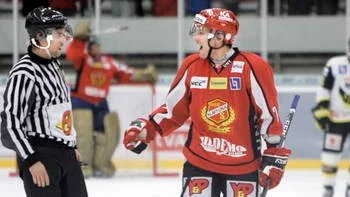 Alexander Ribbenstrand kommer inte att fortsätta i Ais.