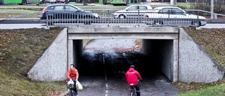 Stadsvärdar lotsar genom trafikkaoset