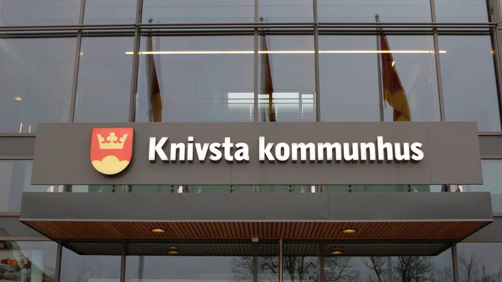 I Knivsta ställer sig Liberalerna utanför, med hedern i behåll, skriver Terry Carlbom.