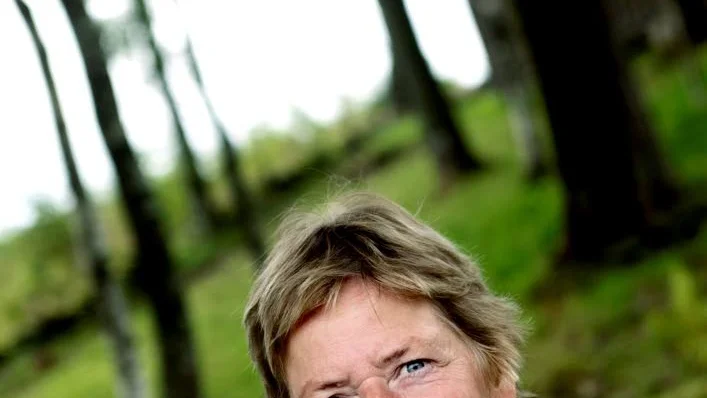 Mångsidig. Den ena boken är inte den andra lik, när det kommer till Margareta Lindholms författarskap.