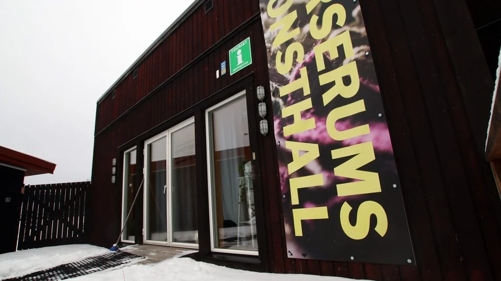 Virserums Konsthall kan få vänta ytterligare något år på en ny chef efter Annika Eriksson.