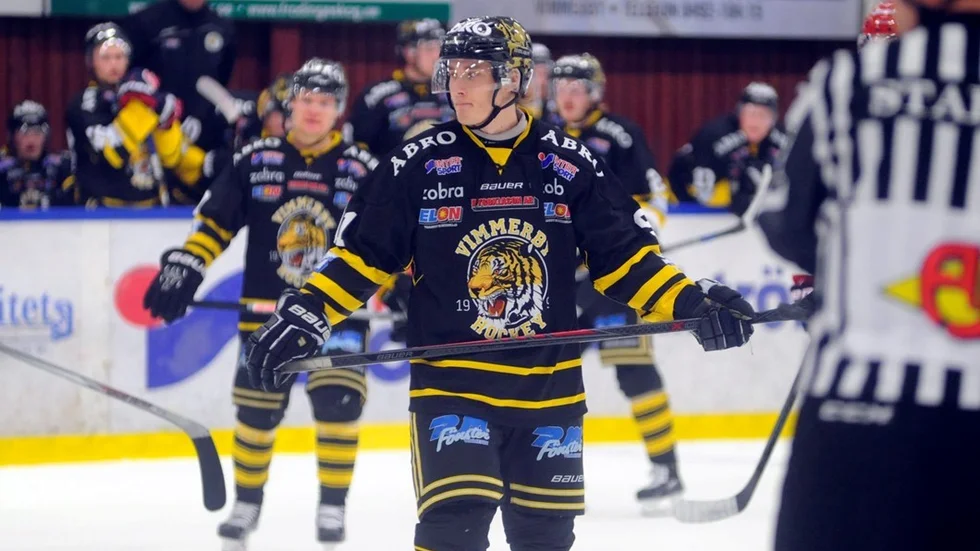 Andreas Rundgren fortsätter i VH.
