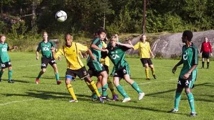 Ungdomsmatch i fotboll. Nolltolerans gäller.