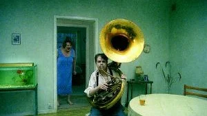 "Du levande" är Roy Anderssons andra svenska Oscarsbidrag. Han blev nominerad även 2001 för "Sånger från andra våningen". Foto: Studio 24.