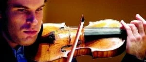 Prövande slutkläm 
för stjärnviolinisten