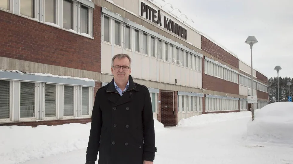 Arbetsmiljö. Sten Andersson, ordförande för Vision, Piteåavdelningen är kritisk till hur den högsta ledningen på Piteå kommun agrat efter HRM:s genomlysning av socialförvaltningen. "Vi är i samma lag, och så gör man så här" säger han.