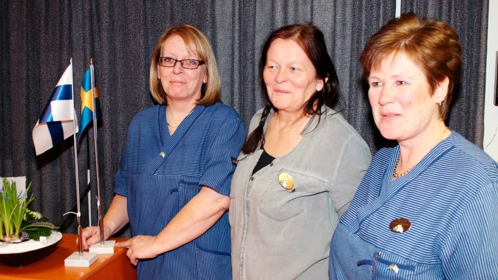 Kicki Franzén, Paula Ylitervo och Leena Johansson kommer att få ta hand om både svensktalande och finskspråkiga på träffpunkten Timmer mannen.