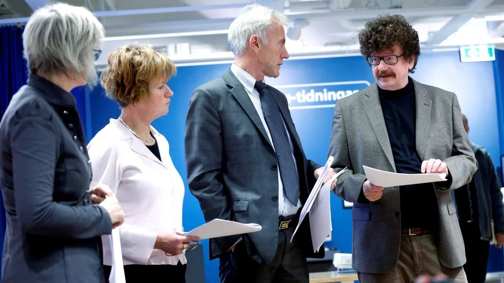 Majoritetsbudgeten presenteras av Eva-Britt Sjöberg KD, Karin Jonsson C, Reidar Svedahl FP, Lars Stjernkvist S.