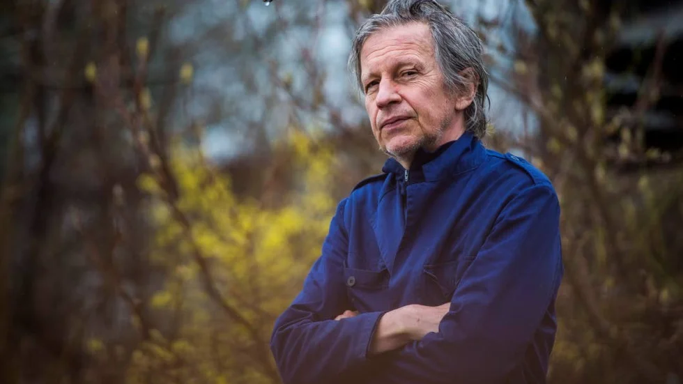 Hoppar av.  "Det är viktigt att vi artister inte blir rädda", säger Stefan Sundström som hoppar av Peace & Love i solidaritet med Kartellen som blivit avbokade efter påtryckningar från festivalens sponsor.