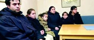 Pastorns protest ska rädda fyrabarnsfamilj