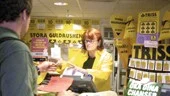 Så mycket förlorade svenska spelare som inte hämtade ut sina vinstpengar hos spelbolagen under förra året. Ann-Gerd Stolt berättar att flera av hennes spelkunder på Domino Spel & Biljett tycker att det är bra med personliga spelkort som gör att de inte behöver kolla vinsten.
FOTO: SUSANNE LUNDBÄCK